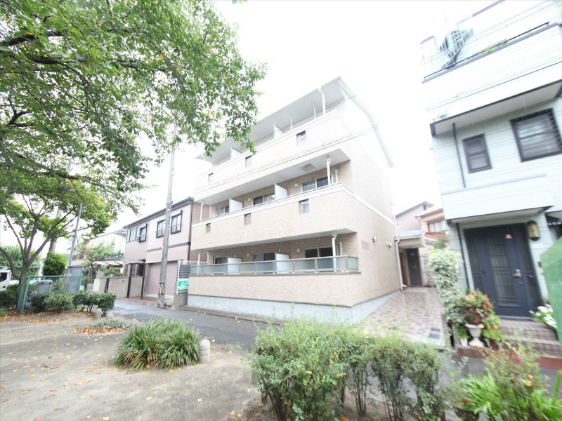 建物外観　外観　オートロック付き