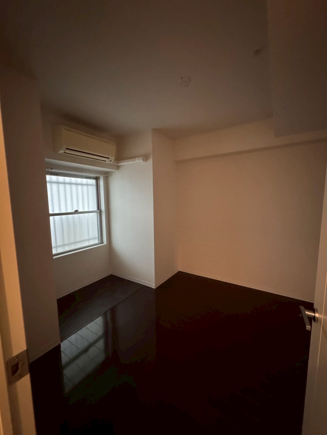 その他部屋・スペース　開放的な寝室です