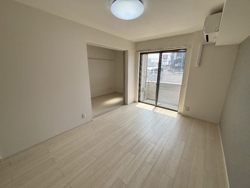 居室・リビング　別号室イメージ