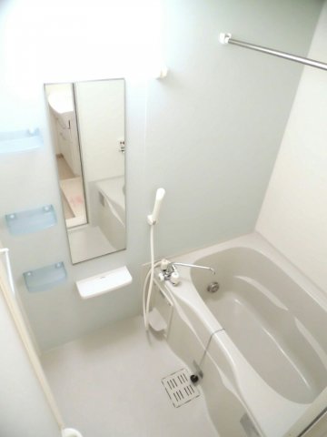 バス・シャワールーム　お風呂で日々の疲れを落としましょう