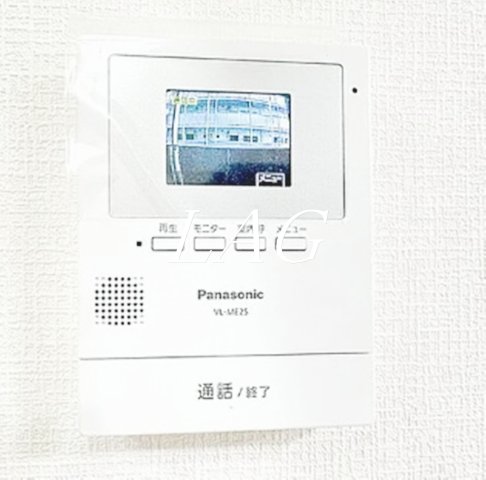 セキュリティ　モニター付きインターホンです。