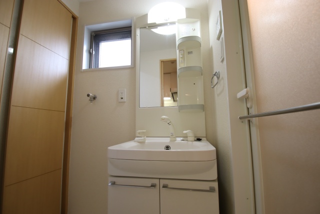洗面設備　※別室の参考写真の為、現況優先です。