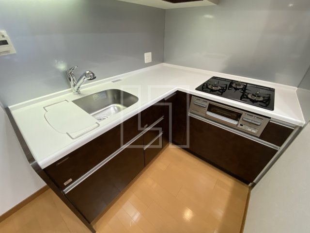 キッチン　リーガル岡崎橋　システムキッチン