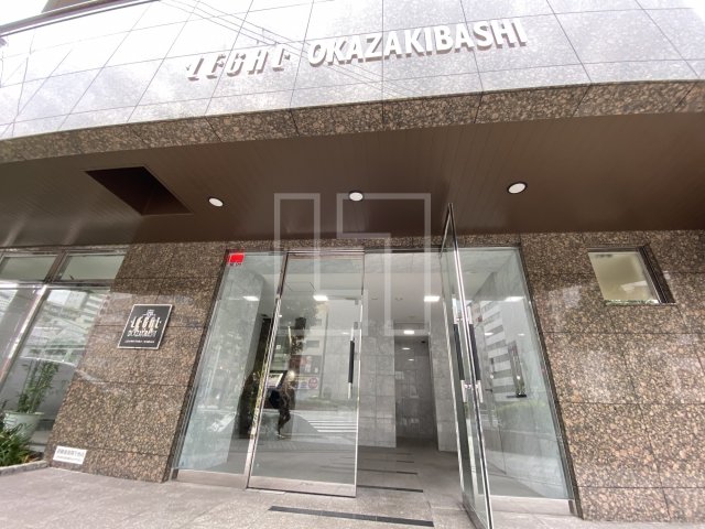 エントランス　リーガル岡崎橋　エントランス