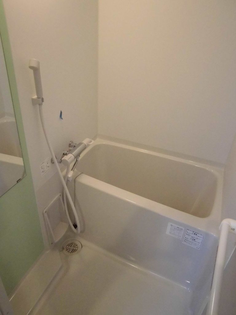 バス・シャワールーム　バス(別部屋参考写真)