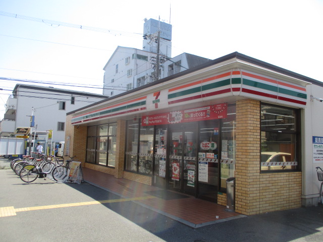 コンビニ　セブンイレブン 大阪中加賀屋3丁目店（コンビニ）まで246m