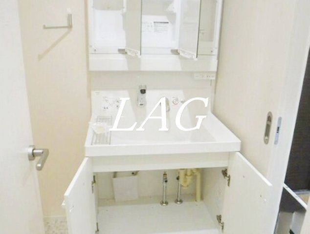 洗面設備　洗面台です。