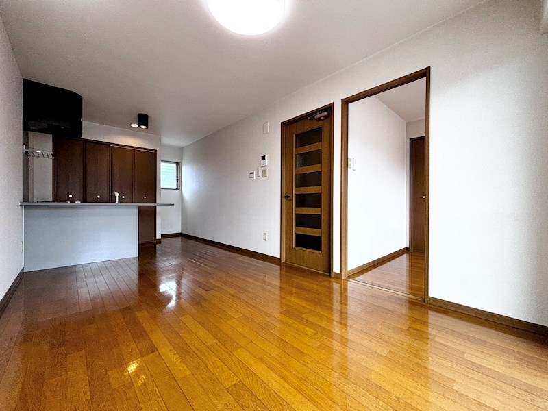 居室・リビング　写真は202号室、現状を優先