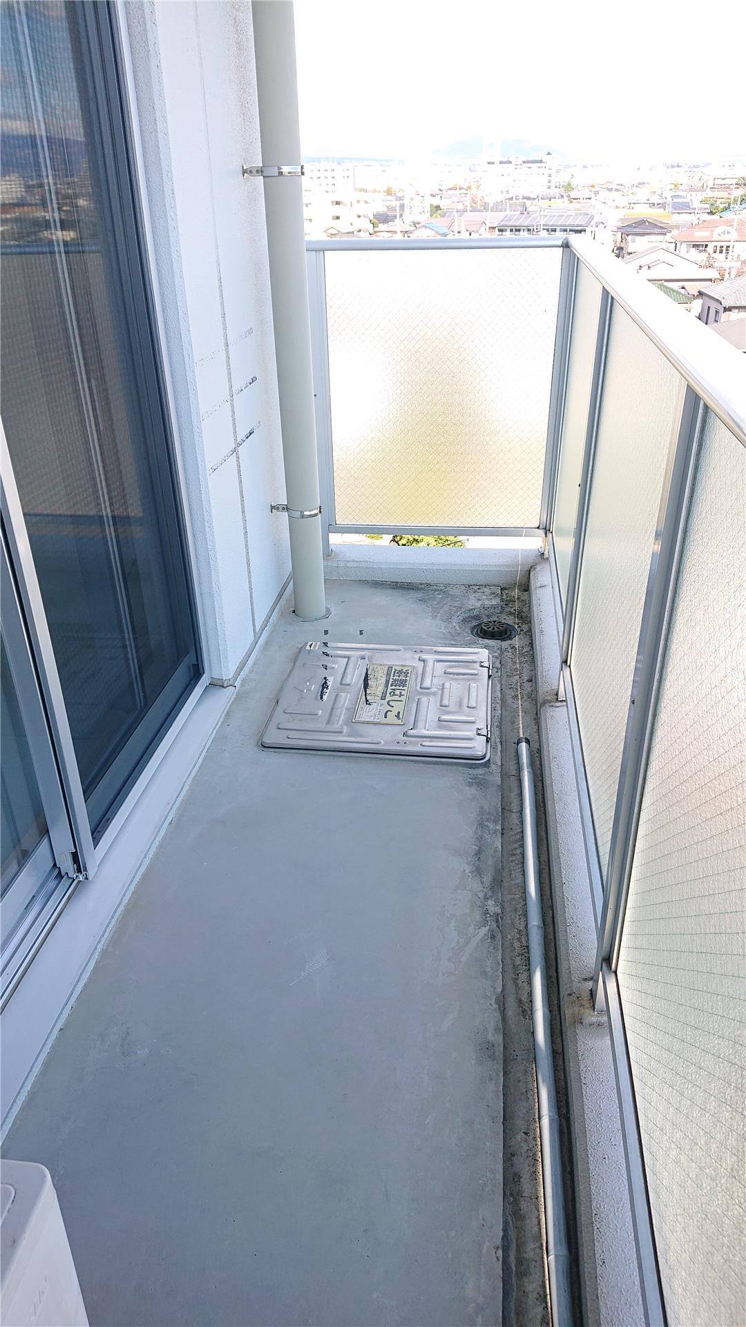 バルコニー　※他部屋。現状優先。