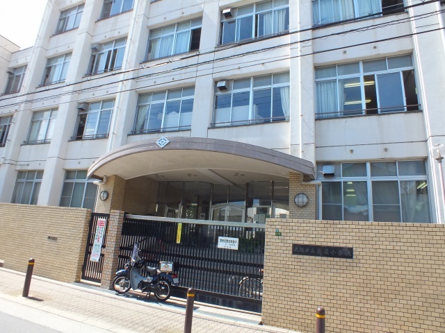 小学校　島屋小学校（小学校）まで607m