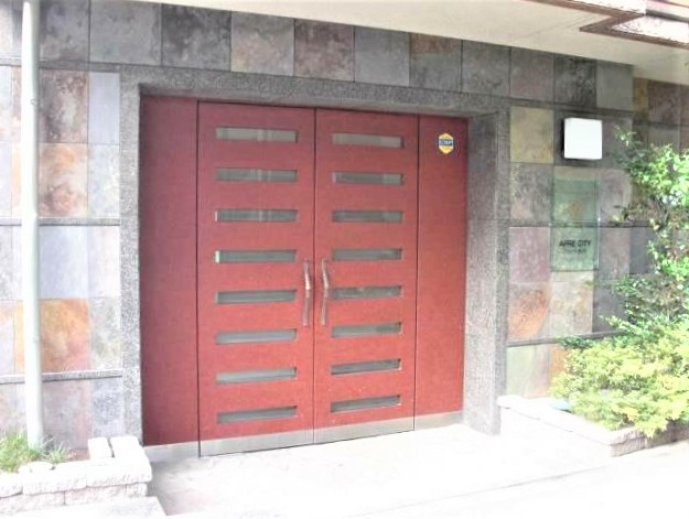 エントランス　毎日通るエントランスはこのようになっています