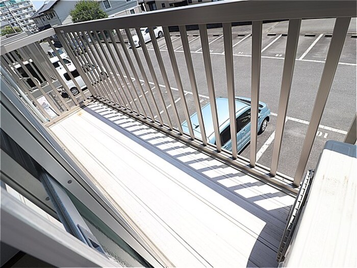 バルコニー　外からの目が気にならないバルコニーで洗濯物が干せます