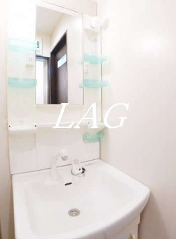 洗面設備　洗面台です。