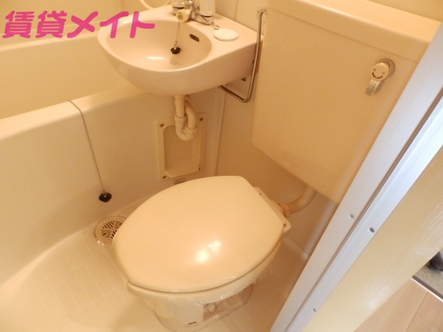 トイレ　別部屋参考写真です