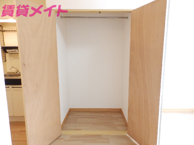 収納　別部屋参考写真です