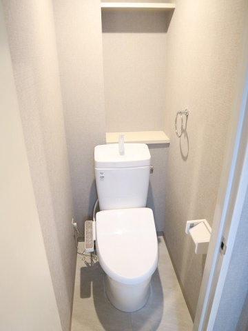トイレ　キレイな個室空間です