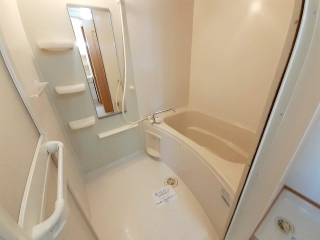 バス・シャワールーム　お風呂です