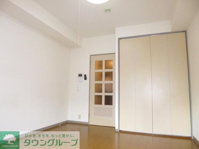 居室・リビング　★一人暮らしにちょうどいい広さです★