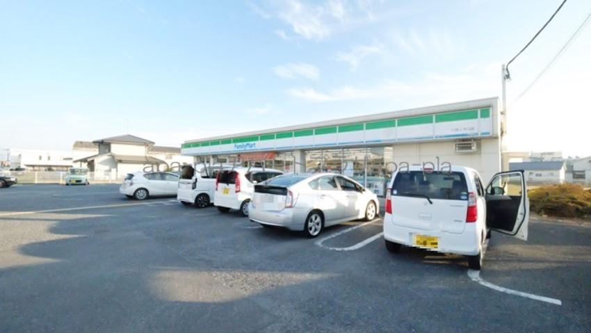 コンビニ　ファミリーマート川越山田東店（コンビニ）まで280m