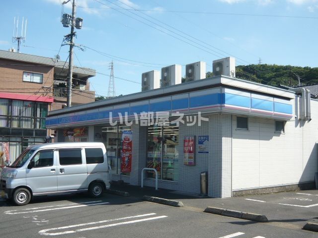 コンビニ　ローソン 鹿児島田上天神店（コンビニ）まで404m