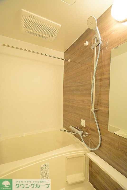 バス・シャワールーム　タイプ異なります