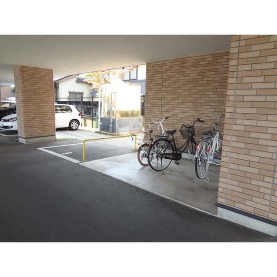 駐車場　駐輪場