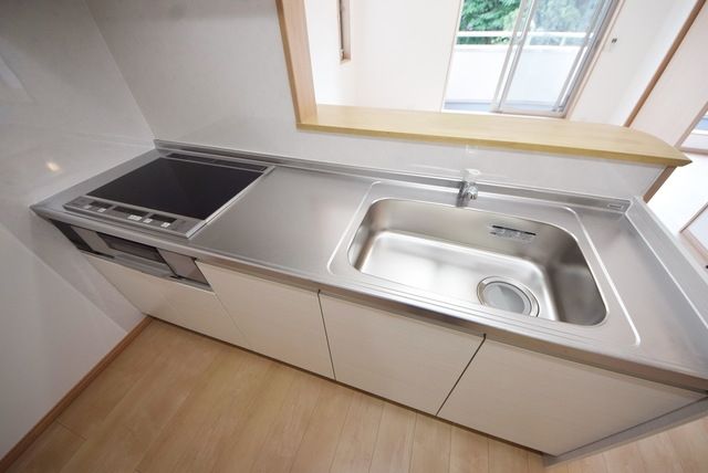 キッチン　お問い合わせはタウンハウジング千歳烏山店まで