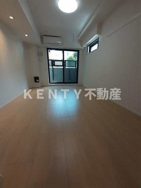 居室・リビング　ゆったり過ごせる居間です