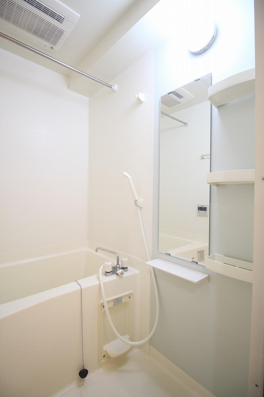バス・シャワールーム　※写真他部屋参照