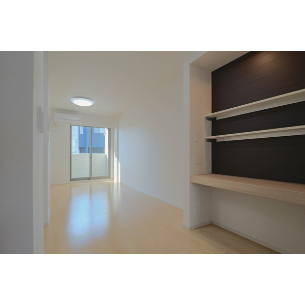 居室・リビング　同じ建物の別のお部屋