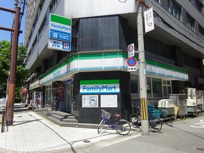 コンビニ　ファミリーマート 西本町二丁目店（コンビニ）まで379m