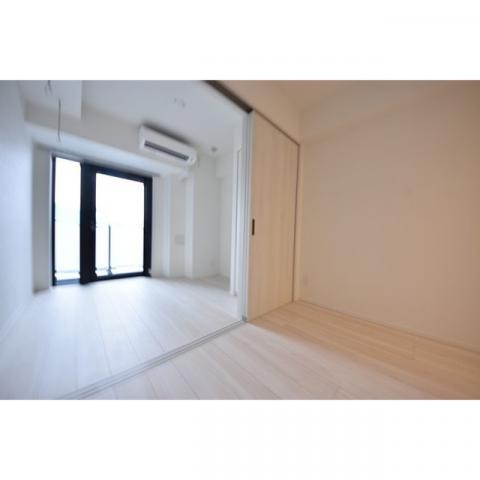 居室・リビング　※反転タイプの写真を使用しています。