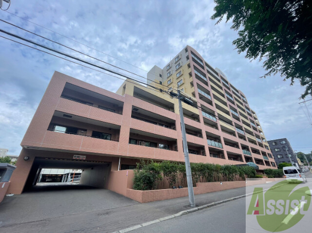 建物外観　札幌市中央区南１３条西「セザール旭ヶ丘」