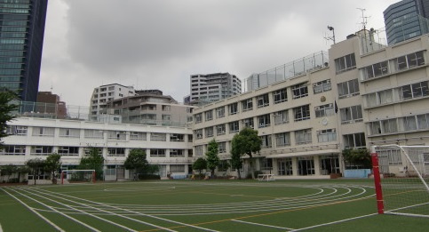 小学校　目黒区立菅刈小学校（小学校）まで511m