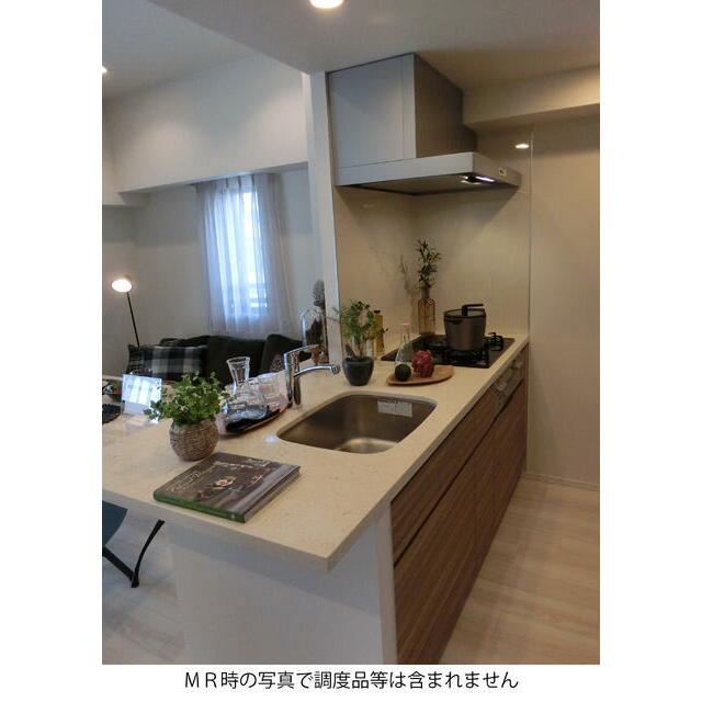 キッチン　Ｆタイプ2015年3月撮影 ＭＲ時の写真で調度品等は含まれま