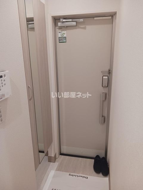 ノーブルラフィネ万平町 Aの玄関写真