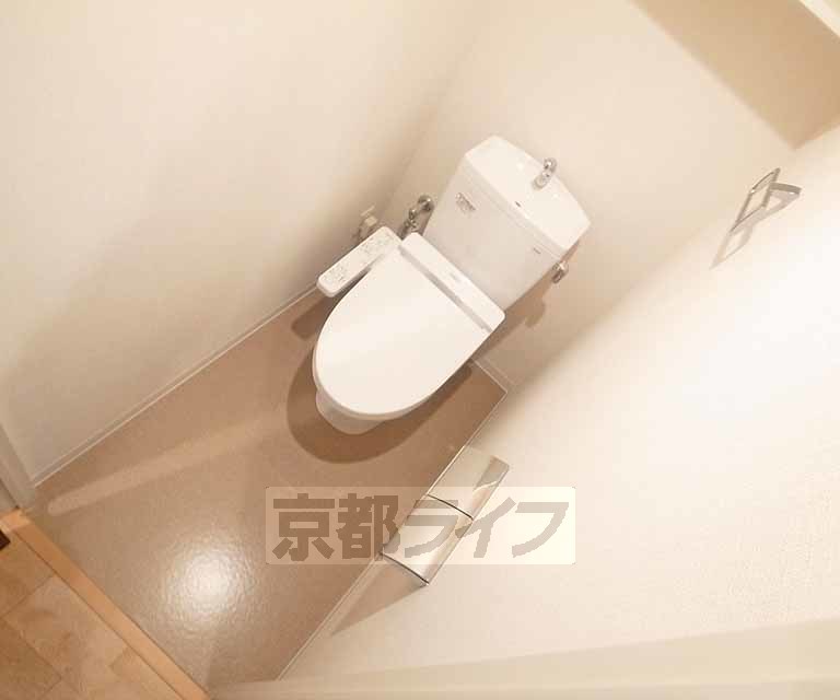 トイレ　き、キレイデス！