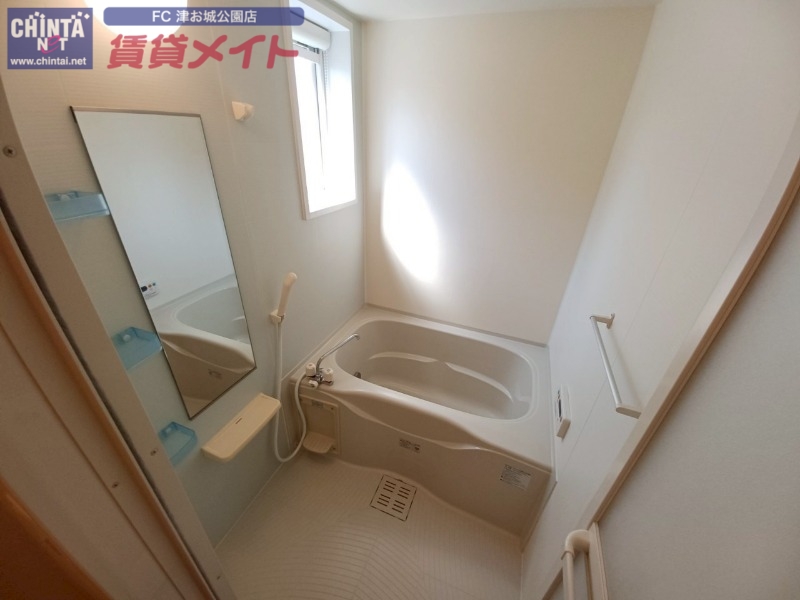 バス・シャワールーム　同型参考写真