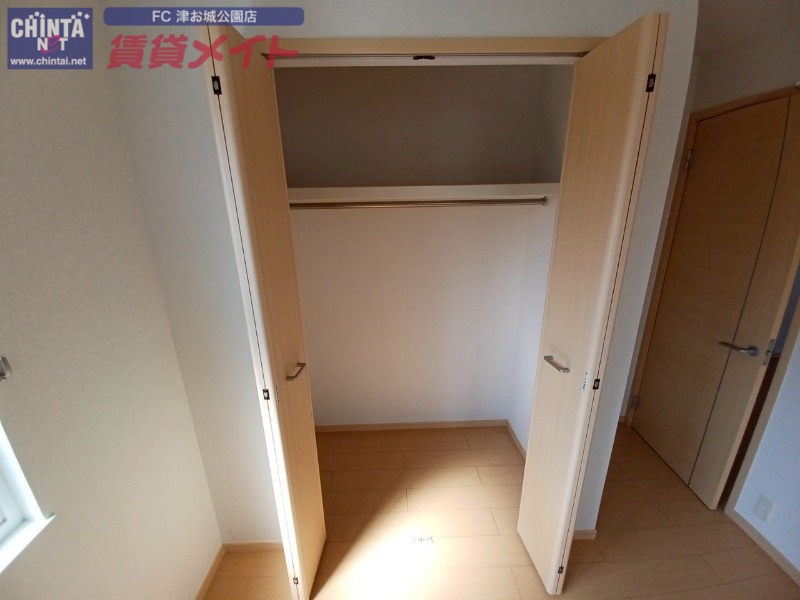 収納　同型参考写真