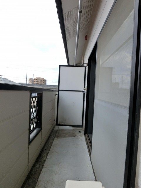 バルコニー　別部屋の写真です。現状優先