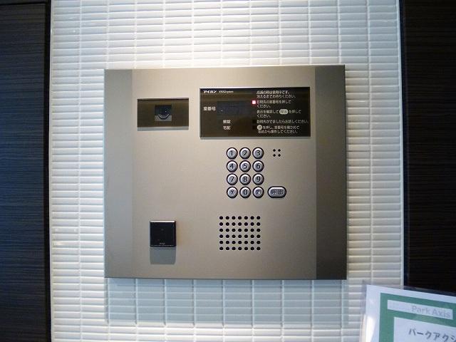 セキュリティ　パークアクシス上野・稲荷町のＴＶモニター付オートロックです