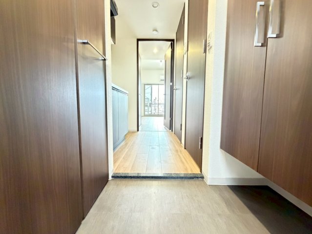 玄関　詳細は、RISUMO江坂本店までお問合せください♪