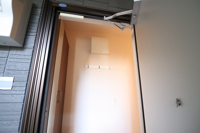 玄関　１０３　玄関