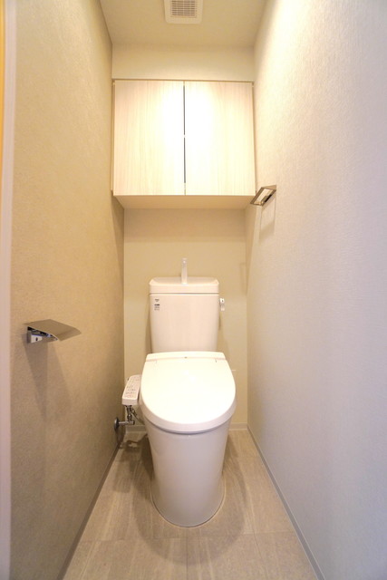 トイレ　※写真は同タイプ住戸です。