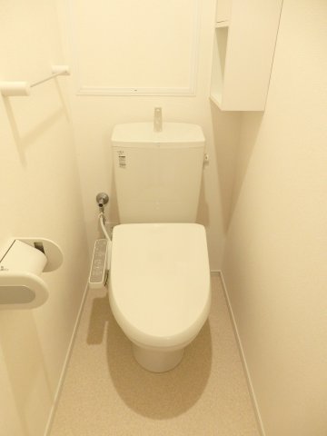 トイレ　落ち着いたトイレです