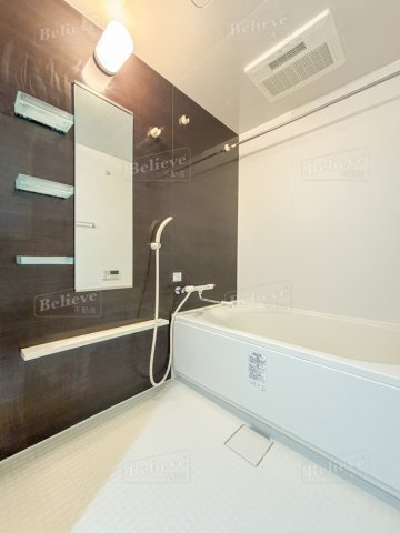 バス・シャワールーム　お湯はり機能・浴室乾燥機付きのお風呂です♪