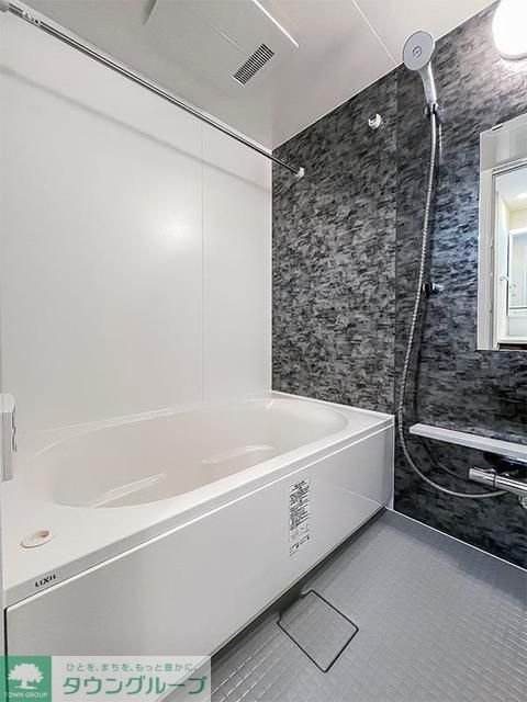 バス・シャワールーム　※写真は同タイプ住戸です。