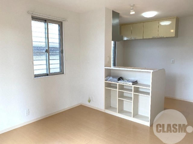 居室・リビング　カウンターキッチンです♪