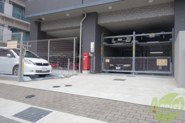 駐車場　オシャレなエントランス♪