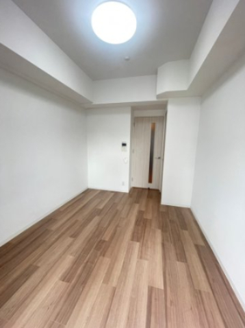 その他部屋・スペース　開放的な寝室です